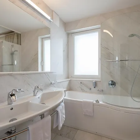 Hotel Olympia 4*