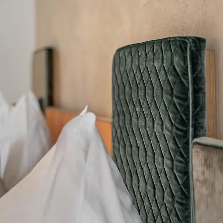 Olympia Hotel 4*