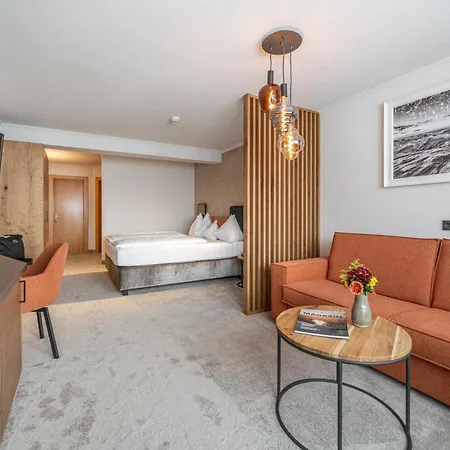 Olympia Hotel 4*